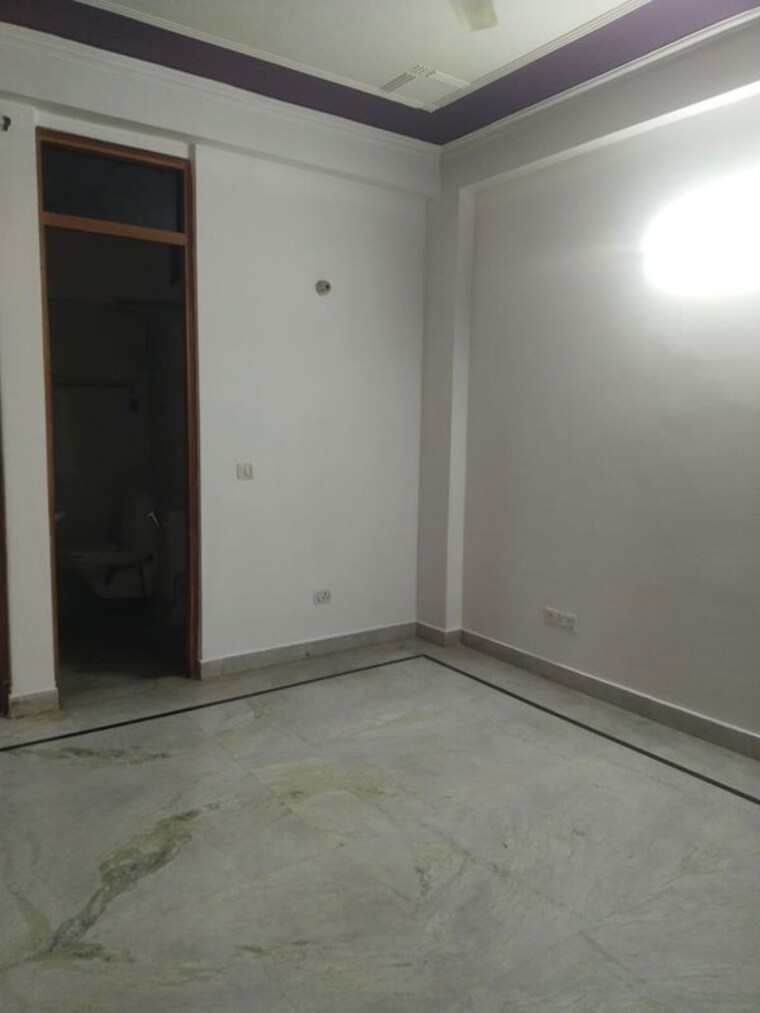 Room, sector 43 3 Bedroom 1500 Sq.Ft. Builder Floor In Sector 43 Gurgaon 10531194