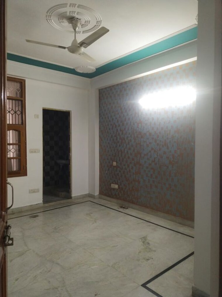 Room, sector 43 3 Bedroom 1500 Sq.Ft. Builder Floor In Sector 43 Gurgaon 10531194