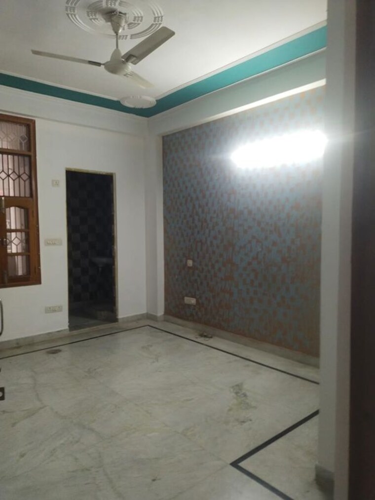 Room, sector 43 3 Bedroom 1500 Sq.Ft. Builder Floor In Sector 43 Gurgaon 10531194