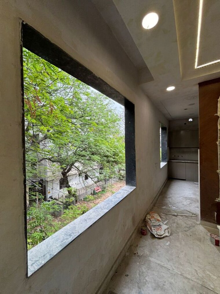 Balcony, rohini sector 15 3 Bedroom 1200 Sq.Ft. Builder Floor In Rohini Sector 15 Delhi 10531138