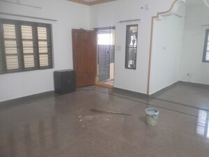 Room in 2 BHK Builder Floor at Nri Layout – for Rent