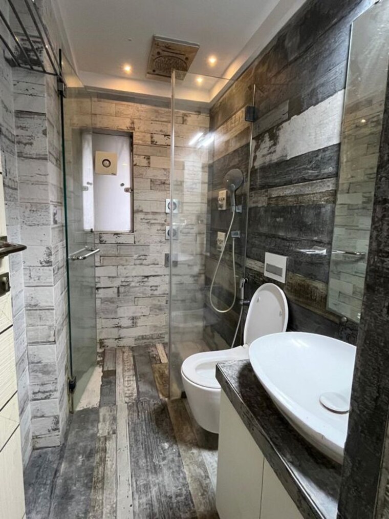 Bathroom, hiranandani-gardens-octavius 3 Bedroom 1550 Sq.Ft. Apartment In Powai Mumbai 10533576