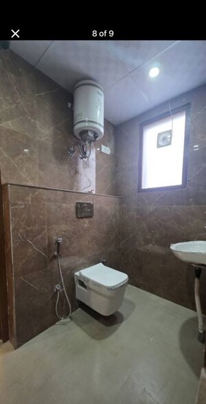 Bathroom in 1 RK Builder Floor at Sector 52 – for Rent