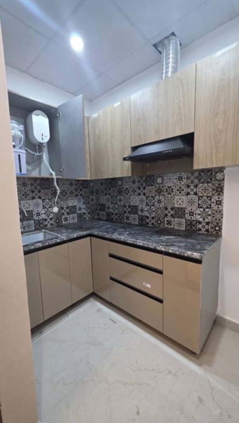 Kitchen, sector 52 1 RK 250 Sq.Ft. Builder Floor In Sector 52 Gurgaon 10533580