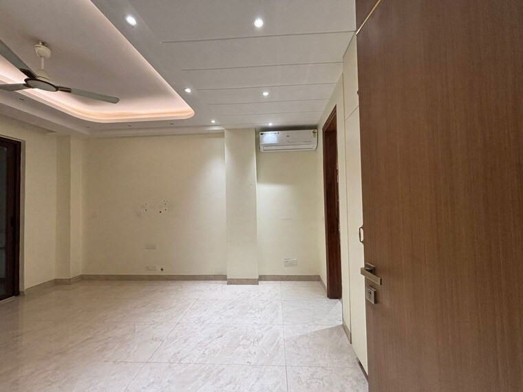 Bathroom, craft-destination-43 3 Bedroom 215 Sq.Yd. Builder Floor In Sector 43 Gurgaon 10533609