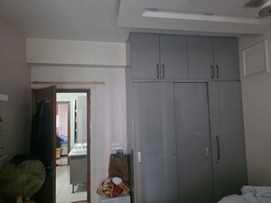 Furnished Amenities in 2 BHK Apartment at Awas Vikas Flat, Vrindavan Yojna – for Rent