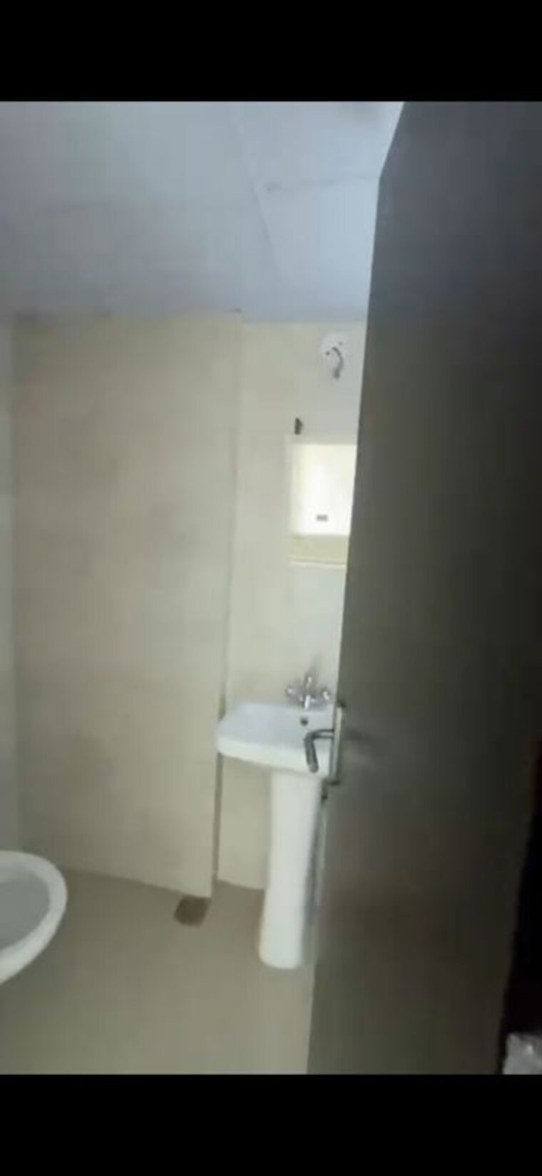 Bathroom, wave-dream-homes 2 Bedroom 840 Sq.Ft. Apartment In Wave City Ghaziabad 10533624