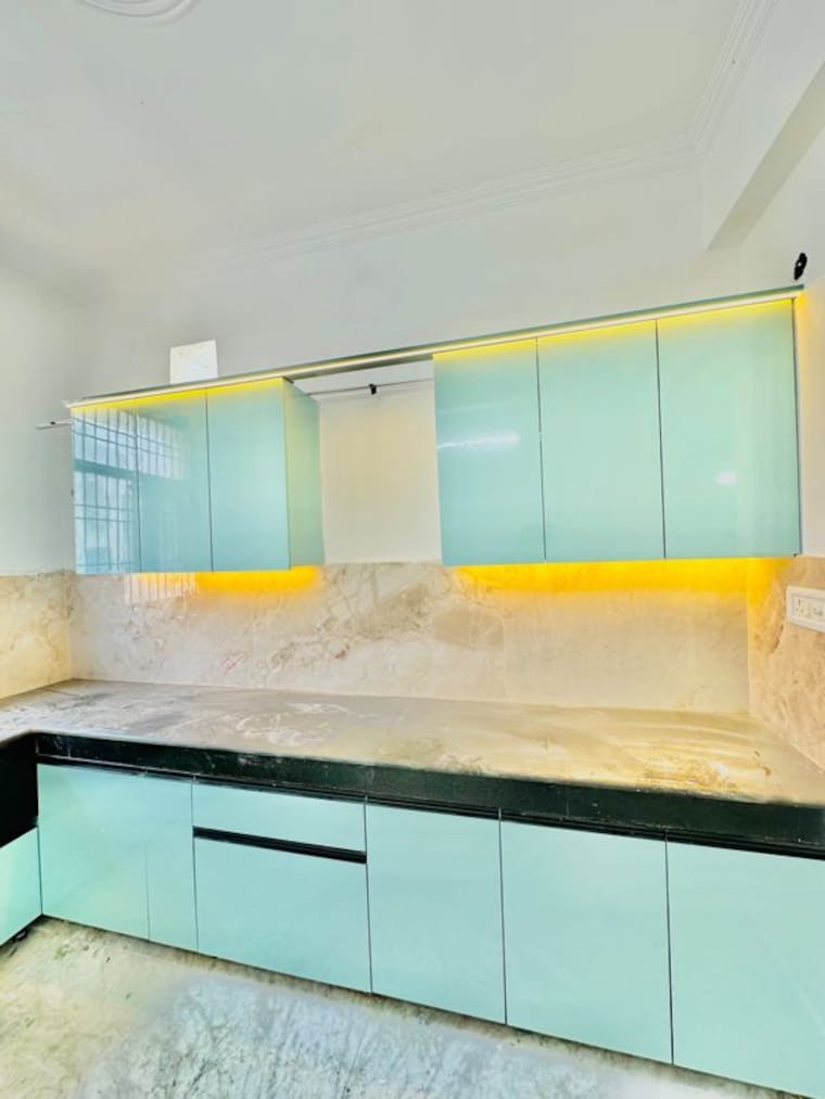 Kitchen, us-pine-homes 3 Bedroom 1850 Sq.Ft. Builder Floor In Dhakoli Zirakpur 10533632