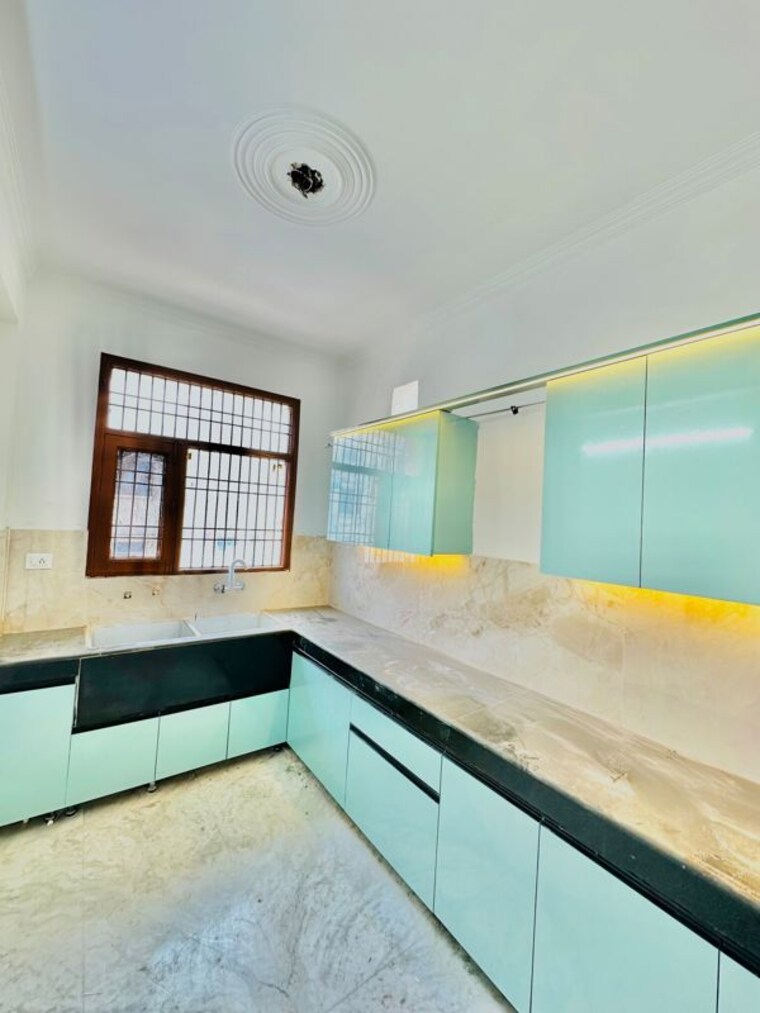 Kitchen, us-pine-homes 3 Bedroom 1850 Sq.Ft. Builder Floor In Dhakoli Zirakpur 10533632