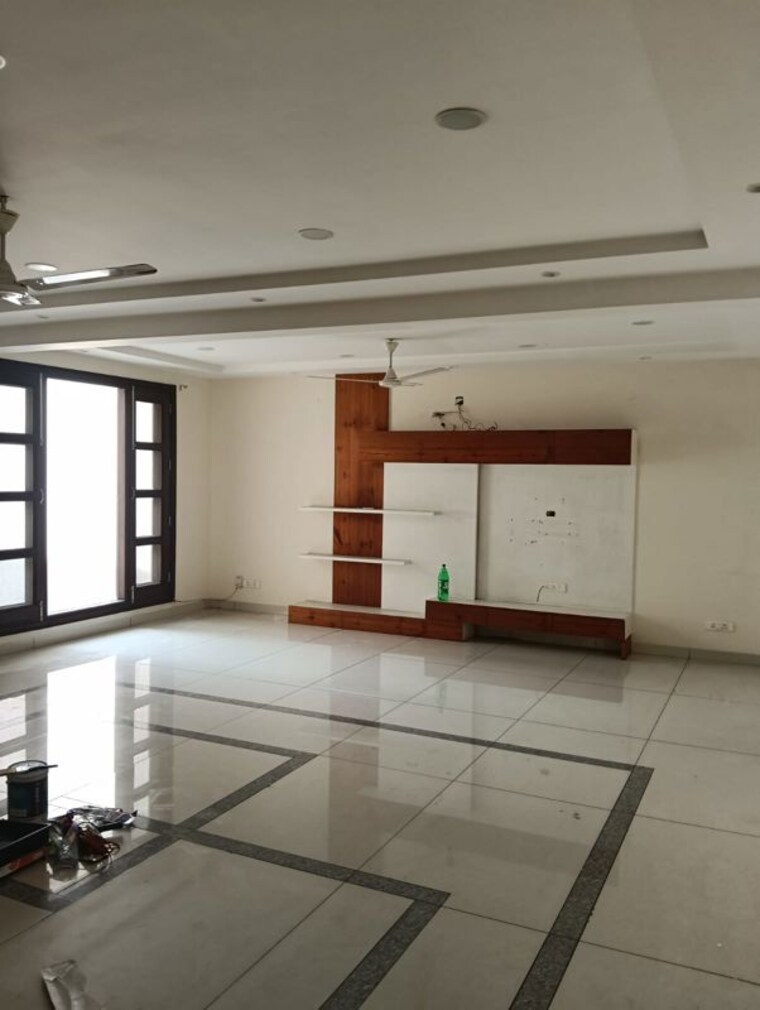 Kitchen, sector 18 4 Bedroom 9000 Sq.Ft. Builder Floor In Sector 18 Chandigarh 10533628