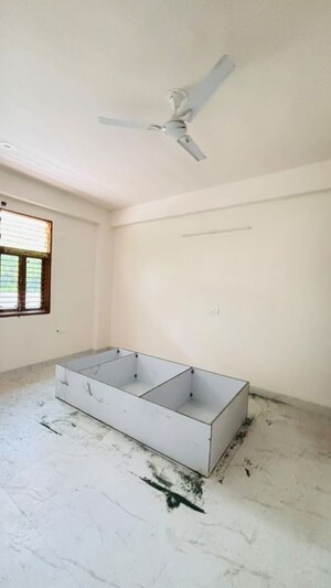 Bedroom in 2 BHK Builder Floor at Sector 45 – for Rent