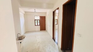 Room in 2 BHK Builder Floor at Sector 45 – for Rent
