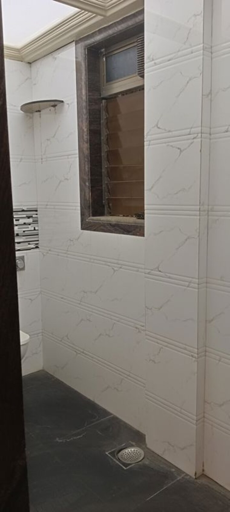 Bathroom, sanjeev-enclave 2 Bedroom 750 Sq.Ft. Apartment In Andheri West Mumbai 10533686