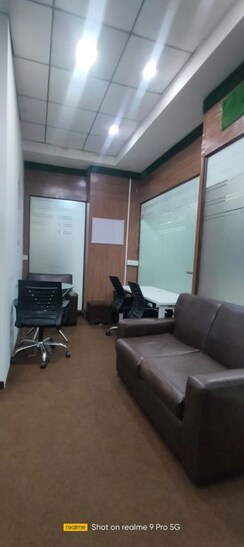 Office Space For Rent in Sector 63