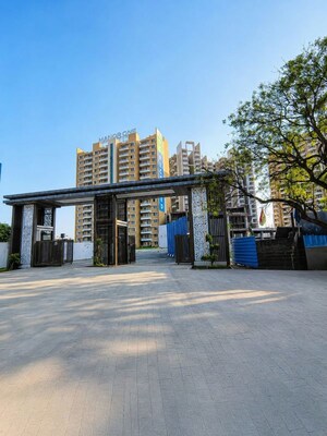 2 BHK Apartment For Sale in Kashish Manor One, Sector 111