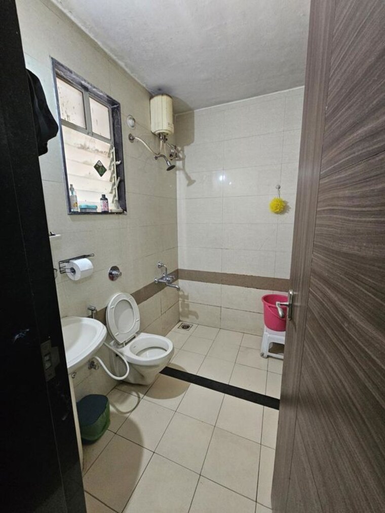 Bathroom, sukhwani-palm-breeze 2 Bedroom 720 Sq.Ft. Apartment In Pimple Saudagar Pune 10533717