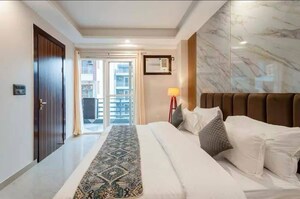 Bedroom in 1 BHK Builder Floor at Sector 55 – for Rent
