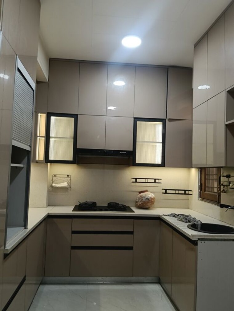 Kitchen, allure-homes 3 Bedroom 1450 Sq.Ft. Apartment In Sector 14 Gurgaon 10533713