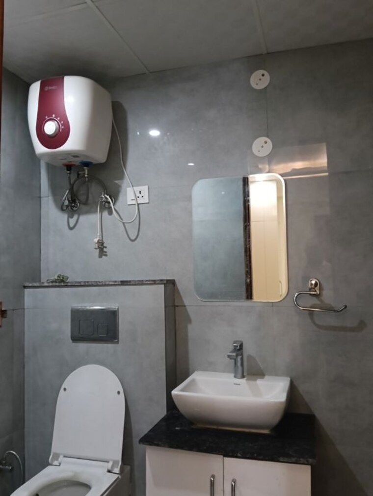 Bathroom, allure-homes 3 Bedroom 1450 Sq.Ft. Apartment In Sector 14 Gurgaon 10533713