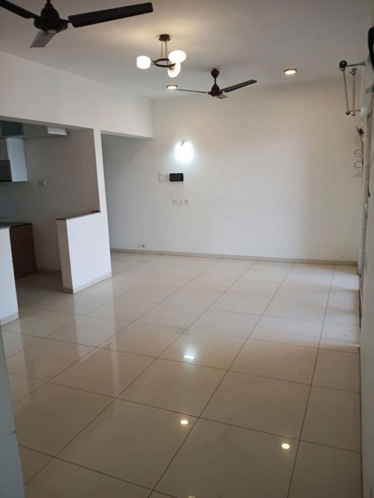 Bathroom, kolte-patil-western-avenue 2 Bedroom 780 Sq.Ft. Apartment In Wakad Pune 10533732