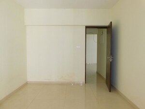 Room in 2 BHK Apartment at Ruparel Orion, Chembur – for Rent