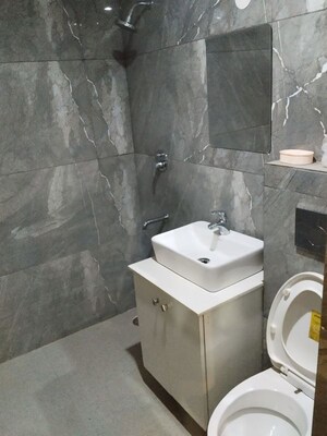Team Area in 3 BHK Apartment at Shiva Enclave Zirakpur, Patiala Road – for Rent