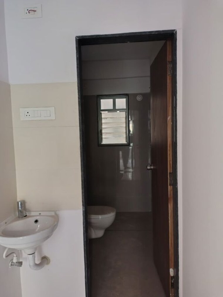 Bathroom, pimple nilakh 2 Bedroom 900 Sq.Ft. Apartment In Pimple Nilakh Pune 10533752
