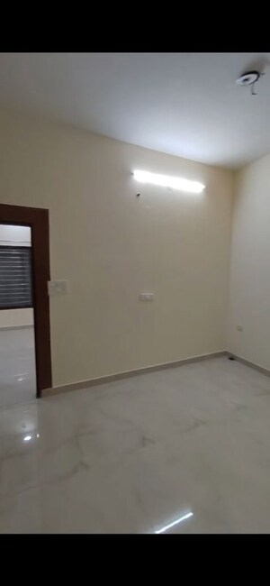 Room in 3 BHK Independent House at Saharanpur Road – for Sale