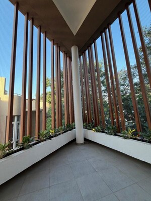 Balcony in 4 BHK Apartment at Benson Apartments, Benson Town – for Rent