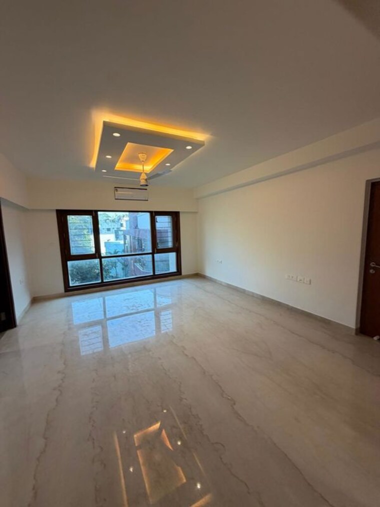 Room, benson-apartments 4 Bedroom 5000 Sq.Ft. Apartment In Benson Town Bangalore 10533777