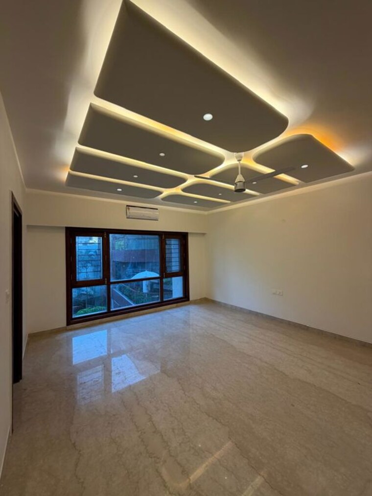 Room, benson-apartments 4 Bedroom 5000 Sq.Ft. Apartment In Benson Town Bangalore 10533777