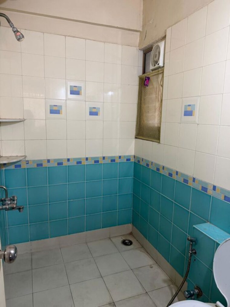 Bathroom, rachana-belvedere-apartment 2 Bedroom 1200 Sq.Ft. Apartment In Aundh Pune 10533790