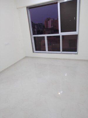 Room in 2 BHK Apartment at The Green Sai Hill CHS, Borivali West – for Rent