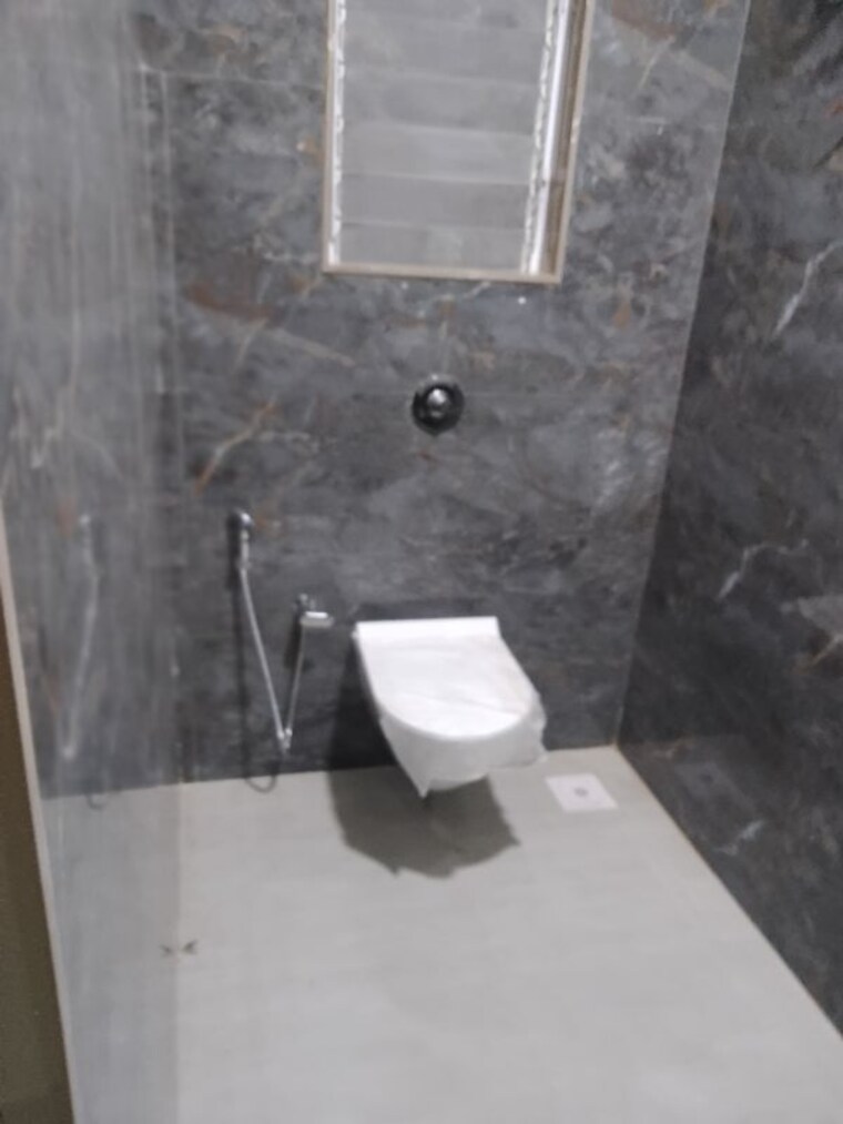 Bathroom, the-green-sai-hill-chs 2 Bedroom 950 Sq.Ft. Apartment In Borivali West Mumbai 10533786