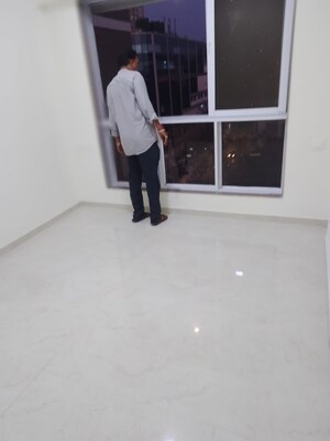 Room in 2 BHK Apartment at The Green Sai Hill CHS, Borivali West – for Rent