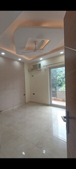 3 BHK + Store Room 1600 Sq.Ft. Independent House in RWA Apartments Sector 39