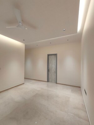 Master Bedroom in 4 BHK Apartment at Windsor Grande Residences, Andheri West – for Rent