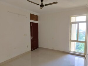 Room in 3 BHK Apartment at Samiah Melrose Avenue, Vrindavan Yojna – for Rent