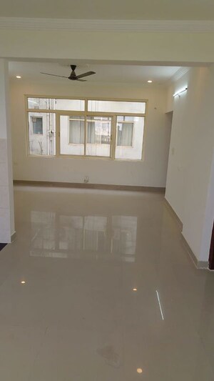 3 BHK Apartment For Rent in Samiah Melrose Avenue, Vrindavan Yojna