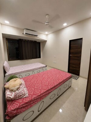  Pg For Rent in Dadar West