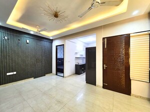 Room in 3 BHK Apartment at Pir Machalla – for Sale
