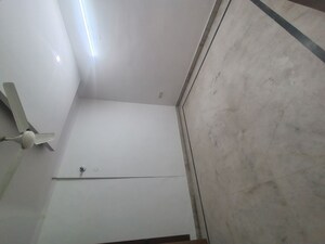 Furnished Amenities in 2 BHK Builder Floor at Malviya Nagar – for Rent