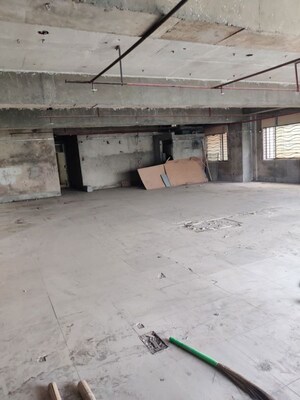  Showroom For Rent in South Extension ii