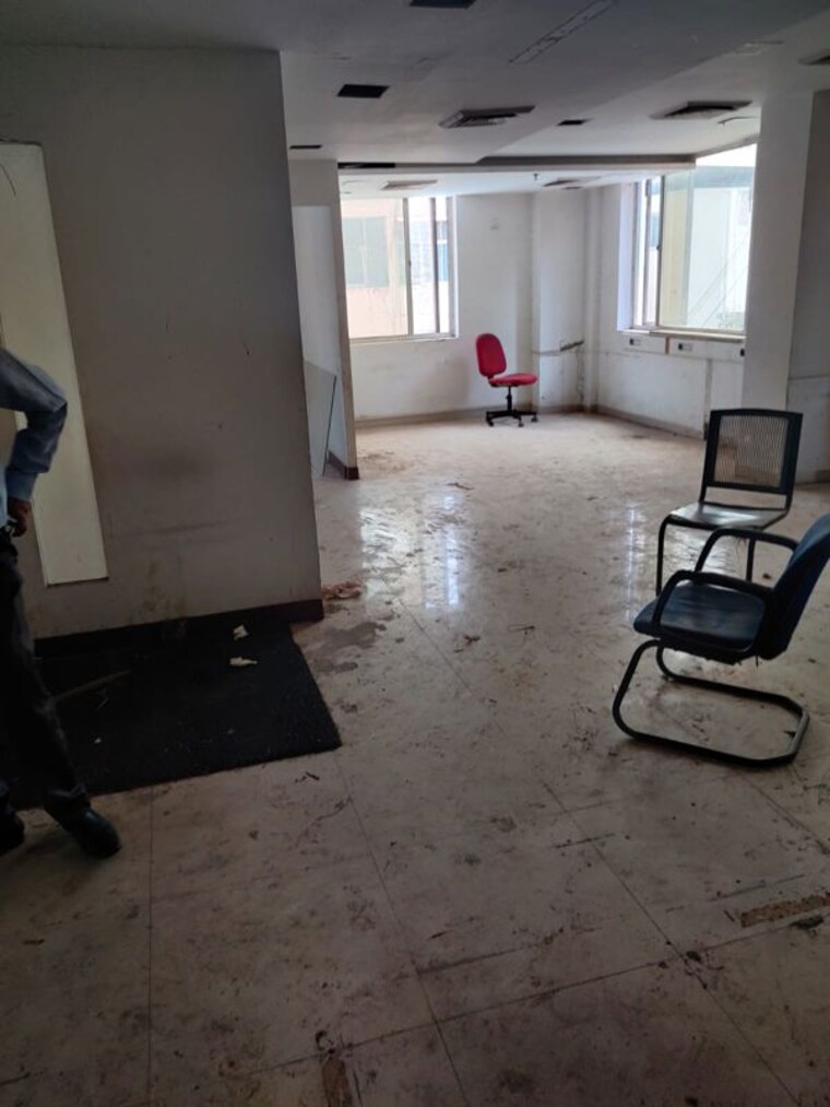 Floor Plan, south extension ii Commercial Showroom 4000 Sq.Ft. In South Extension ii Delhi 10531728