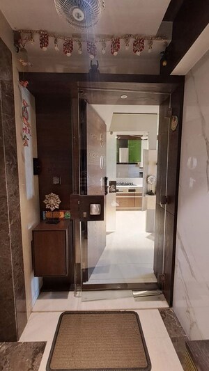 3 BHK Apartment – Entrance View at Gulmohar Road - for Rent