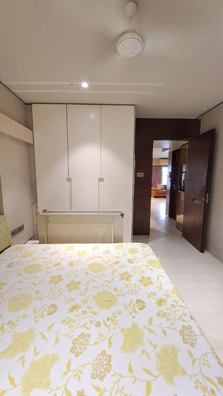 Master Bedroom, gulmohar road 3 Bedroom 1350 Sq.Ft. Apartment In Gulmohar Road Mumbai 10533868