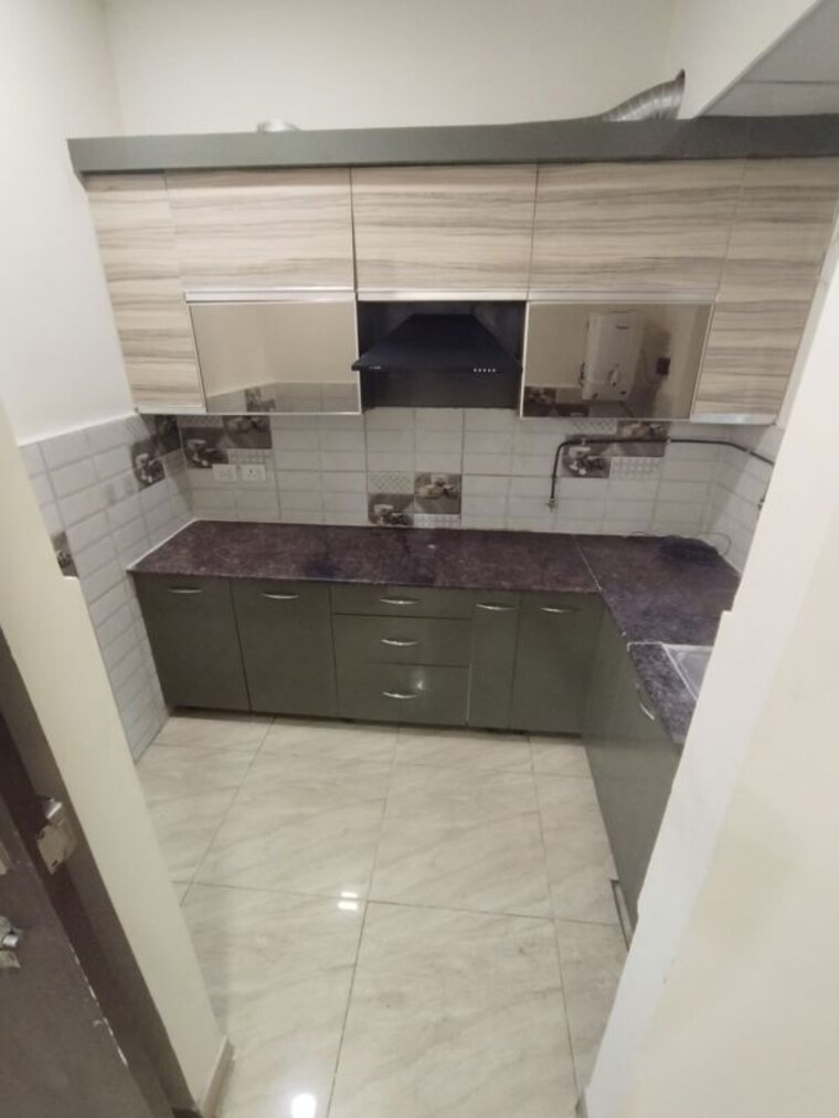 Kitchen, gaur-city-2-14th-avenue 2 Bedroom 990 Sq.Ft. Apartment In Sector 16c Greater Noida Greater Noida 10533887