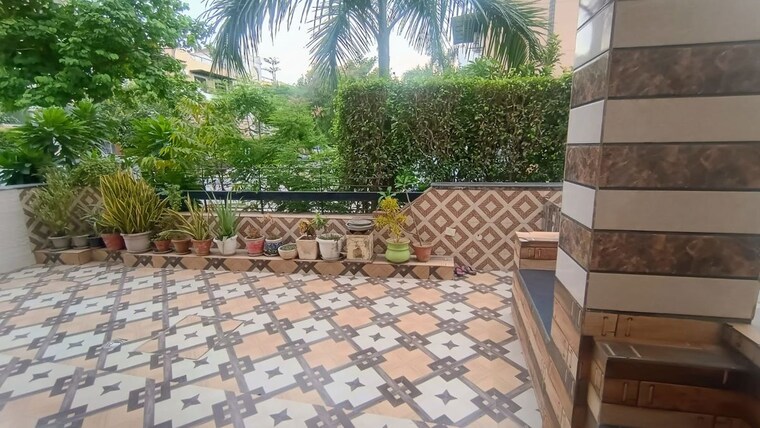 Balcony, bptp-park-81 3 Bedroom 275 Sq.Yd. Builder Floor In Sector 81 Faridabad 10533948
