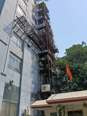  Office Space – Exterior View View at Hazratganj - for Rent