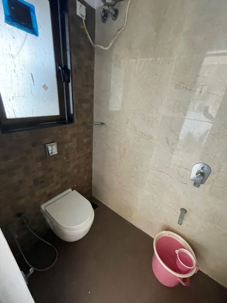 Bathroom, chirag-bhagat-grandeur 2 Bedroom 900 Sq.Ft. Apartment In Malad West Mumbai 10533957